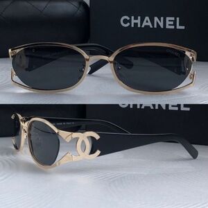NWT ✨CHANEL✨ RARE 90s Vintage Black & Gold Sunglasses 🔥